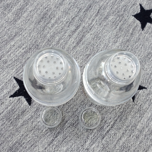 TWO Fineline Quenchers 7 oz. Clear Plastic Cocktail Shakers - Picture 10 of 11